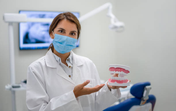 Best Emergency Dental Care for Broken or Chipped Teeth in Center Hill, FL